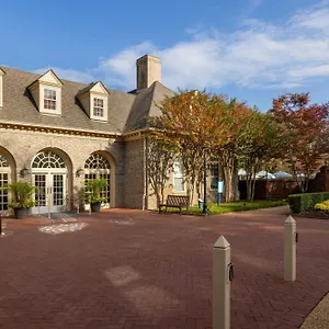 **** Hotel Marriott's Manor Club At Ford's Colony United States